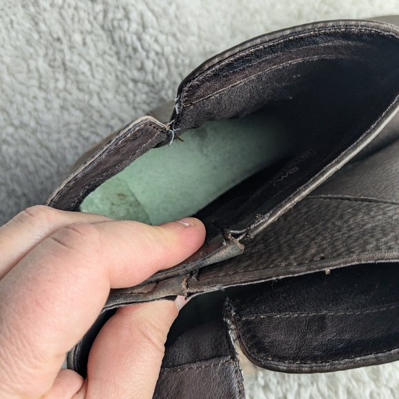 EMU Carlise Boot Women's Brown Color Leather Size 7 Wedge Heel - Picture 11 of 11